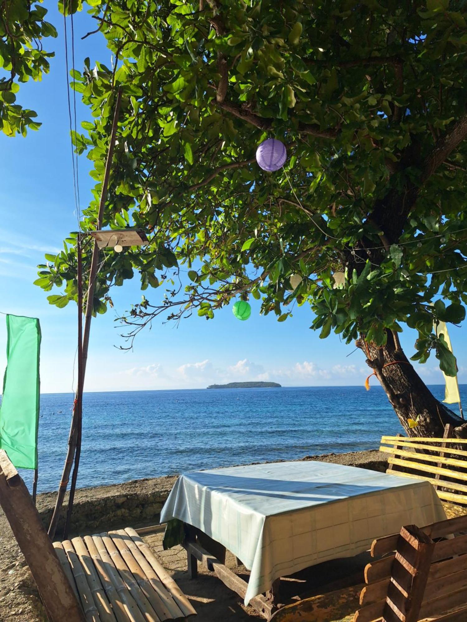 Island Front - Bangcogon And Restaurant 3* Oslob
