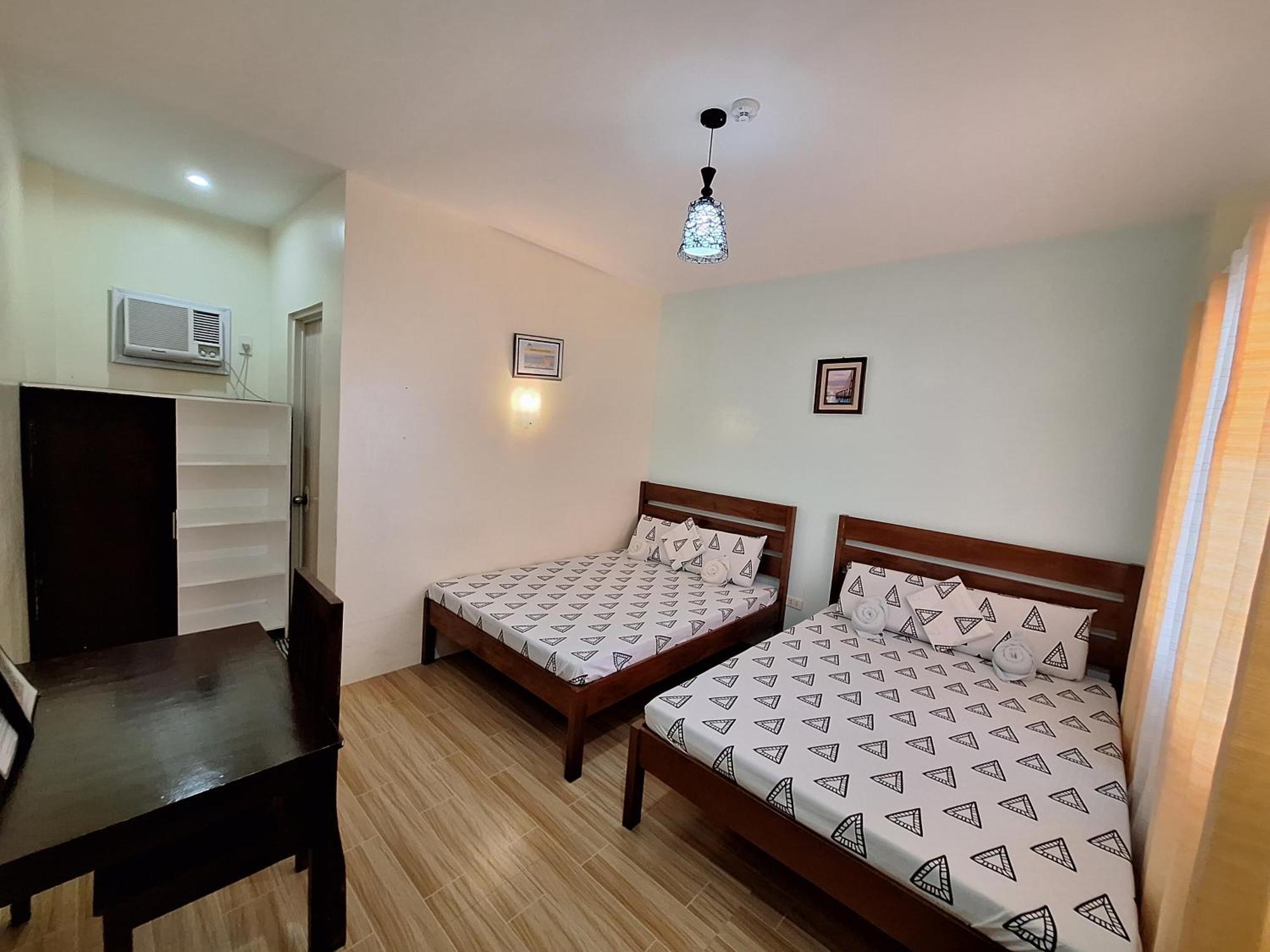Island Front - Bangcogon And Restaurant Guest house Oslob