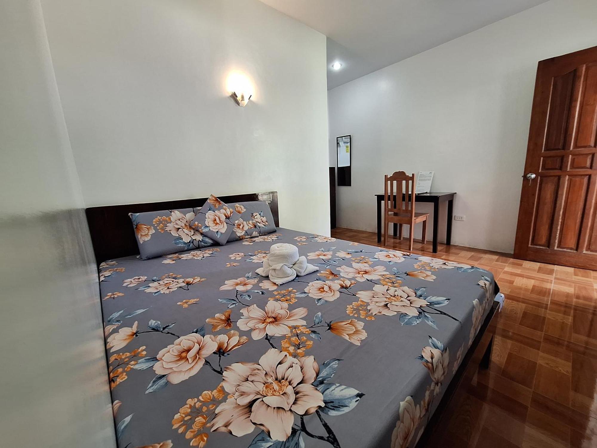 Island Front - Bangcogon And Restaurant 3*